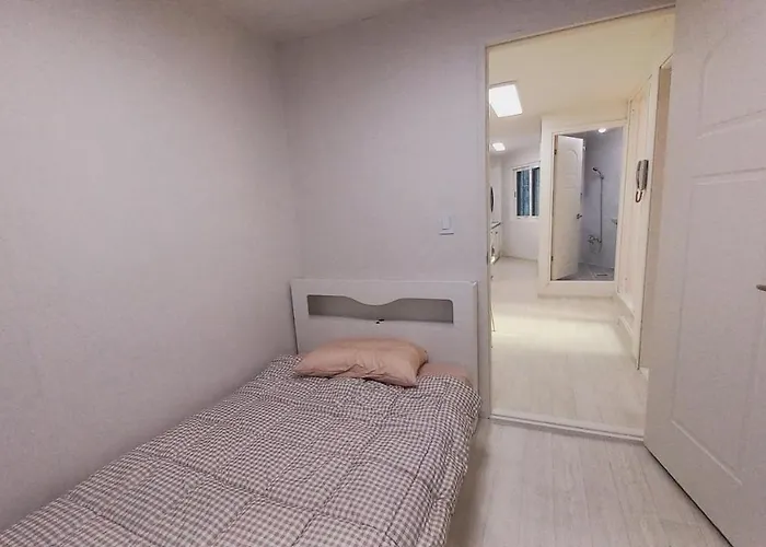 우드랜드 아파트호텔 3*